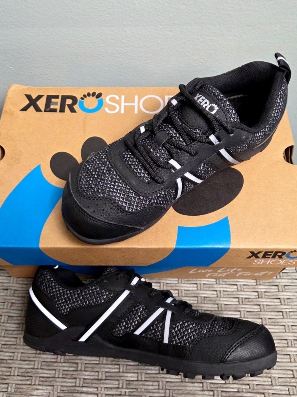 Xero Barefoot Shoes TerraFlex II Wide Toe Box Black Mesh Trail Womens 8 Mens 6.5